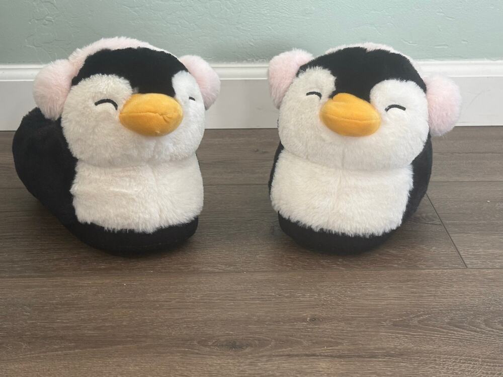Abercrombie Kids Penguin Slippers size L/XL